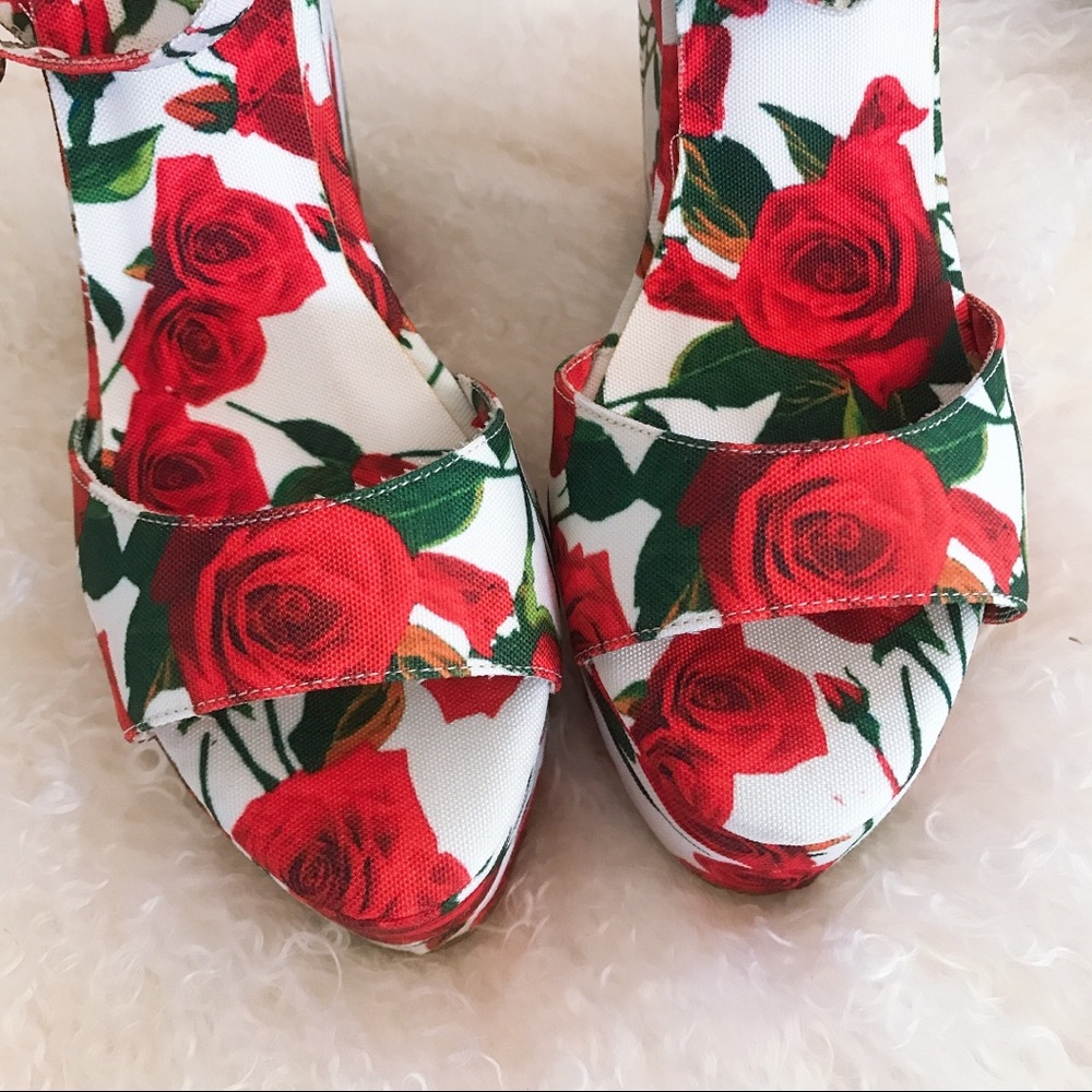 SOLD❣️Red Rose Heels Ankle Strap Platform Wedge - Picture 3 of 6